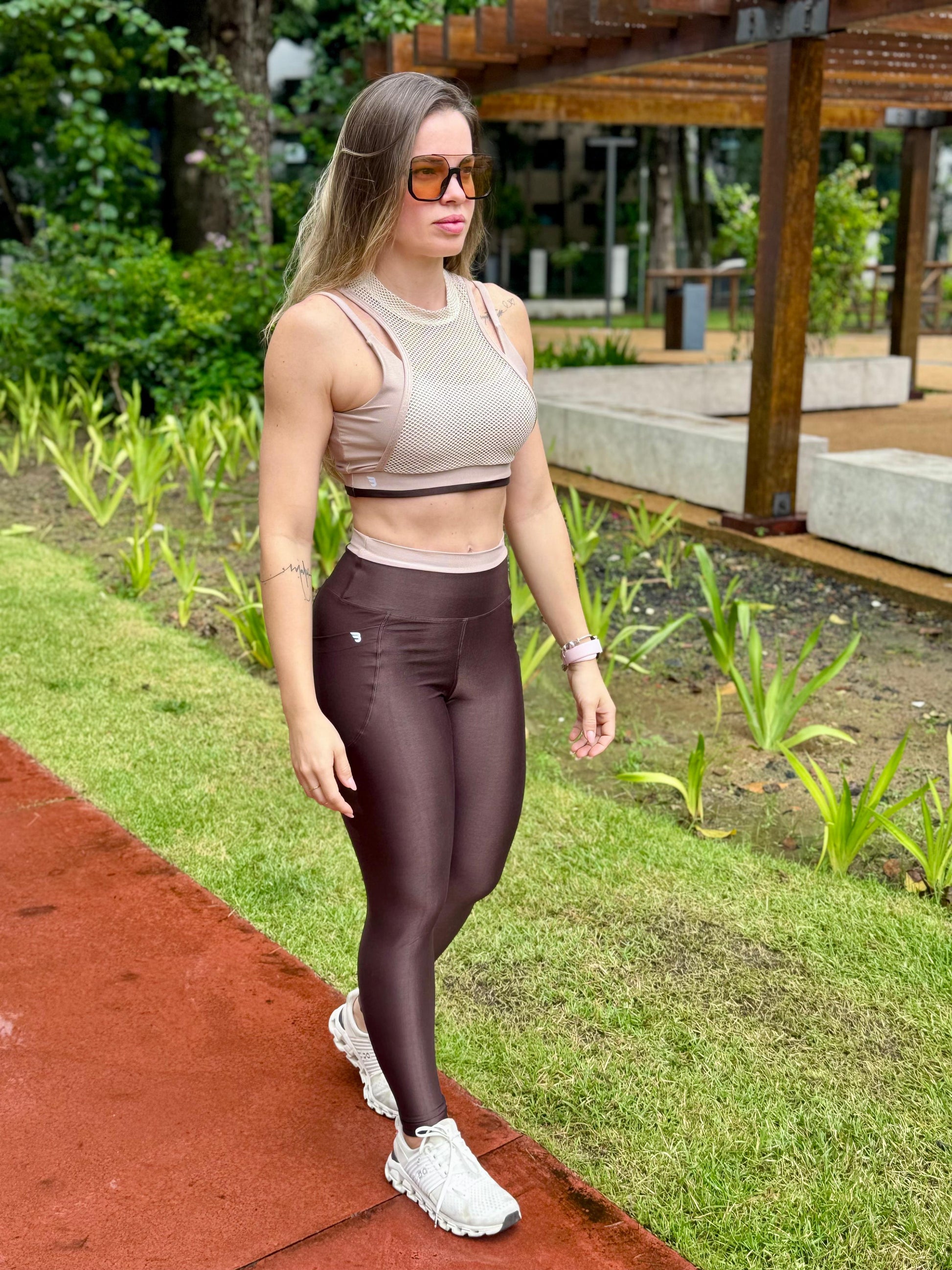 Conjunto Amaranto
